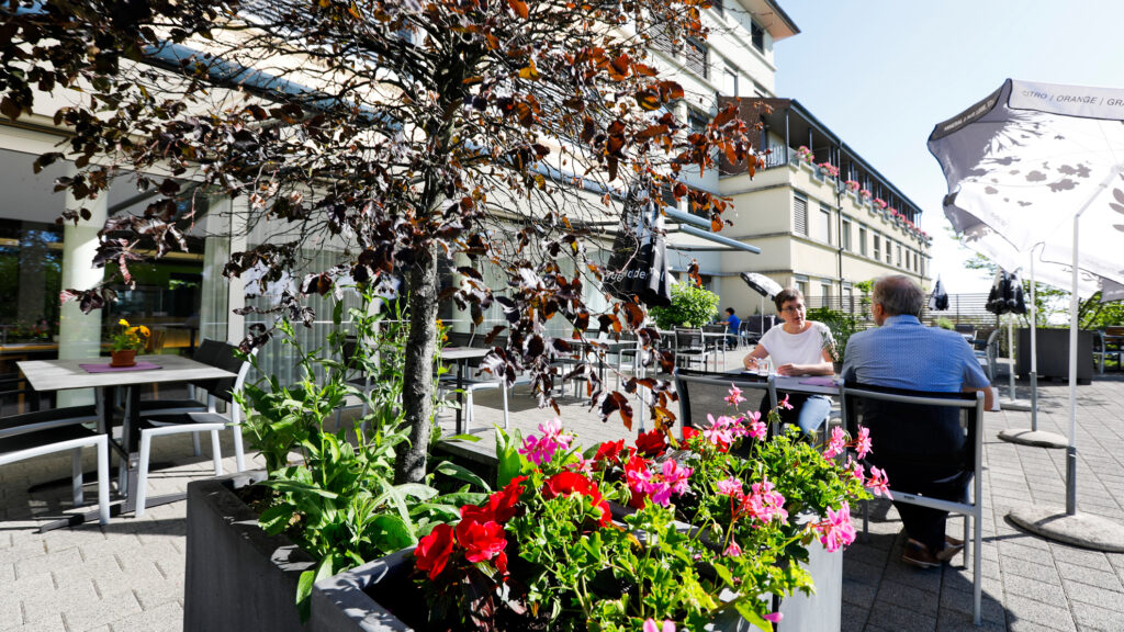 Aussenaufnahme Terrasse Cafeteria